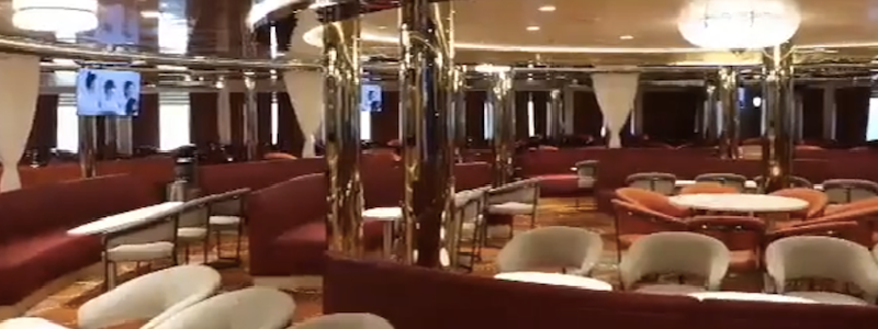 Alg&eacute;rie Ferries: sal&oacute;n de pasajeros en uno de los transbordadores de la compa&ntilde;&iacute;a