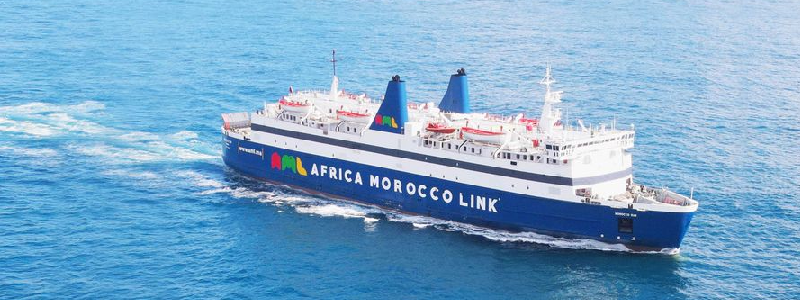 AML Africa Morocco Link: buque Morocco Star cruzando el Estrecho de Gibraltar entre Algeciras y T&aacute;nger Med