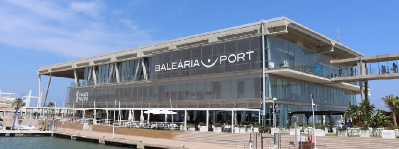 Balearia: terminal de Denia (Alicante)