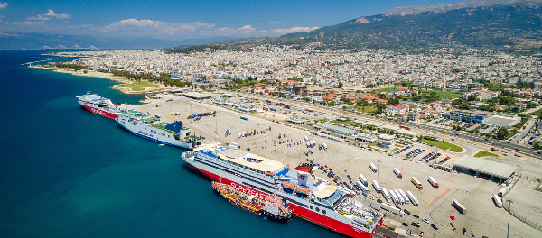 Terminal de pasajeros del puerto de Patras