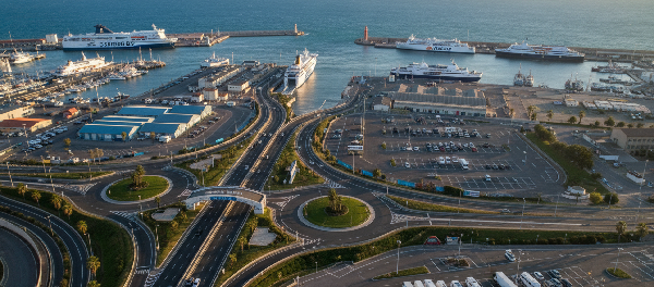 Accesos y terminal del puerto de S&egrave;te