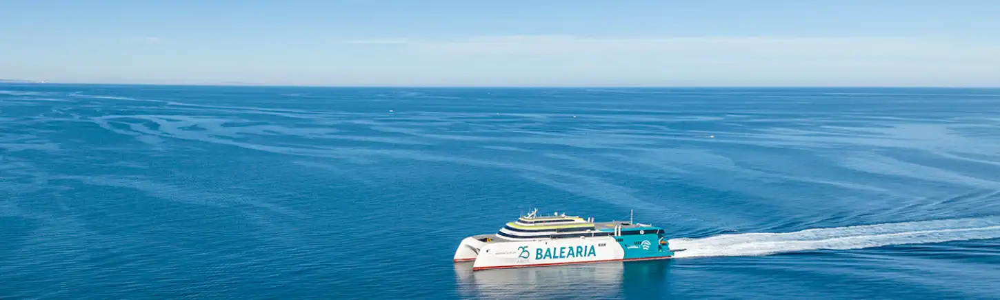 Ferry Barcelona Menorca: barcos de Bale&agrave;ria, GNV y Trasmed conectando Barcelona con los puertos de Ciutadella y Mah&oacute;n en Menorca